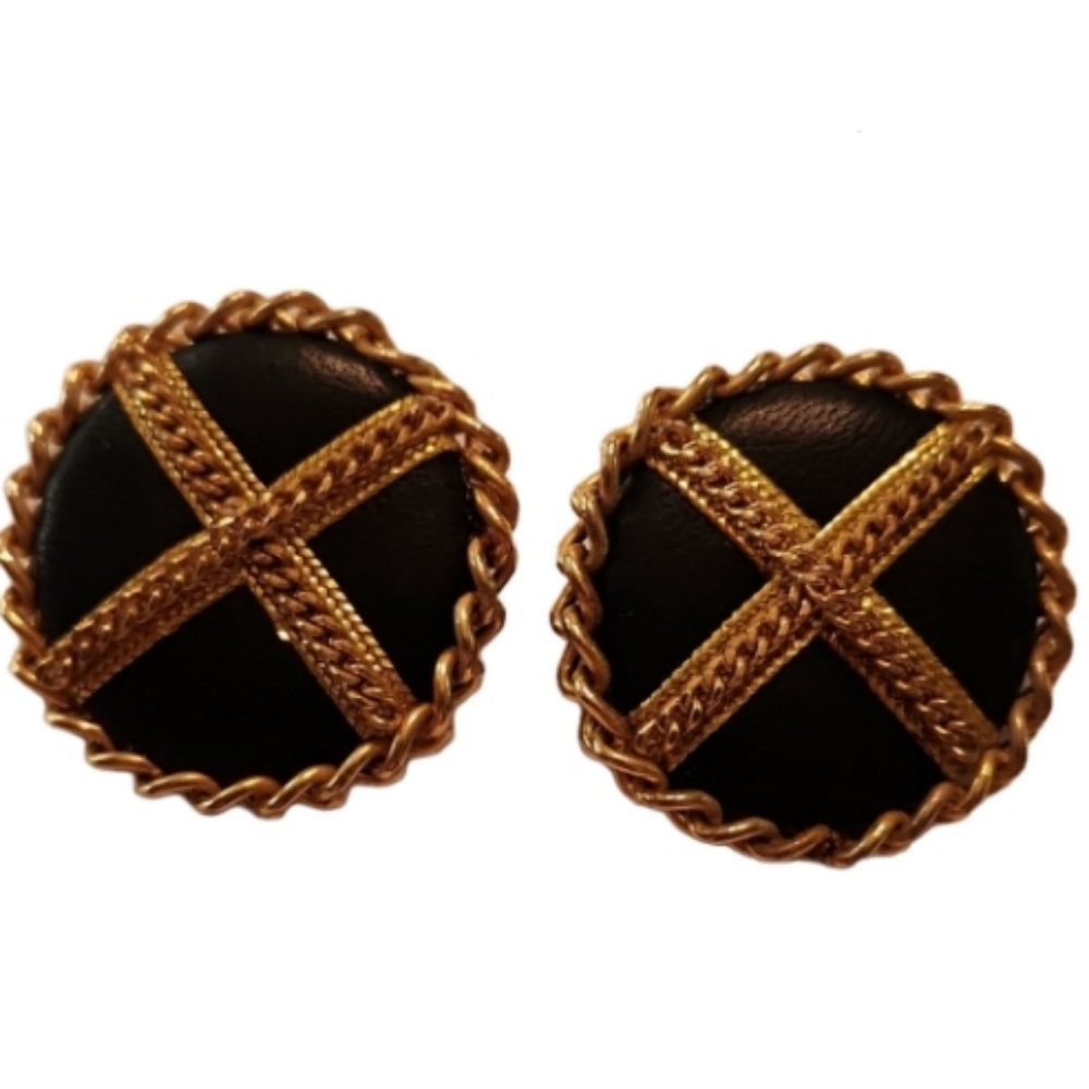 Vintage nwot Brown leather gold chain clip on earrings